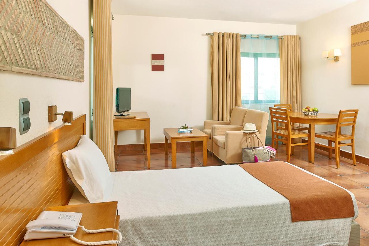 Oceanus Aparthotel Albufeira Exteriér fotografie